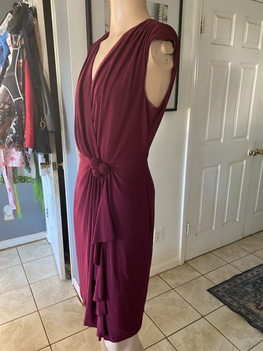 Ronni Nicole Sleeveless Wine Faux-Wrap Midi Dress with Rosette - Picture 4 of 7